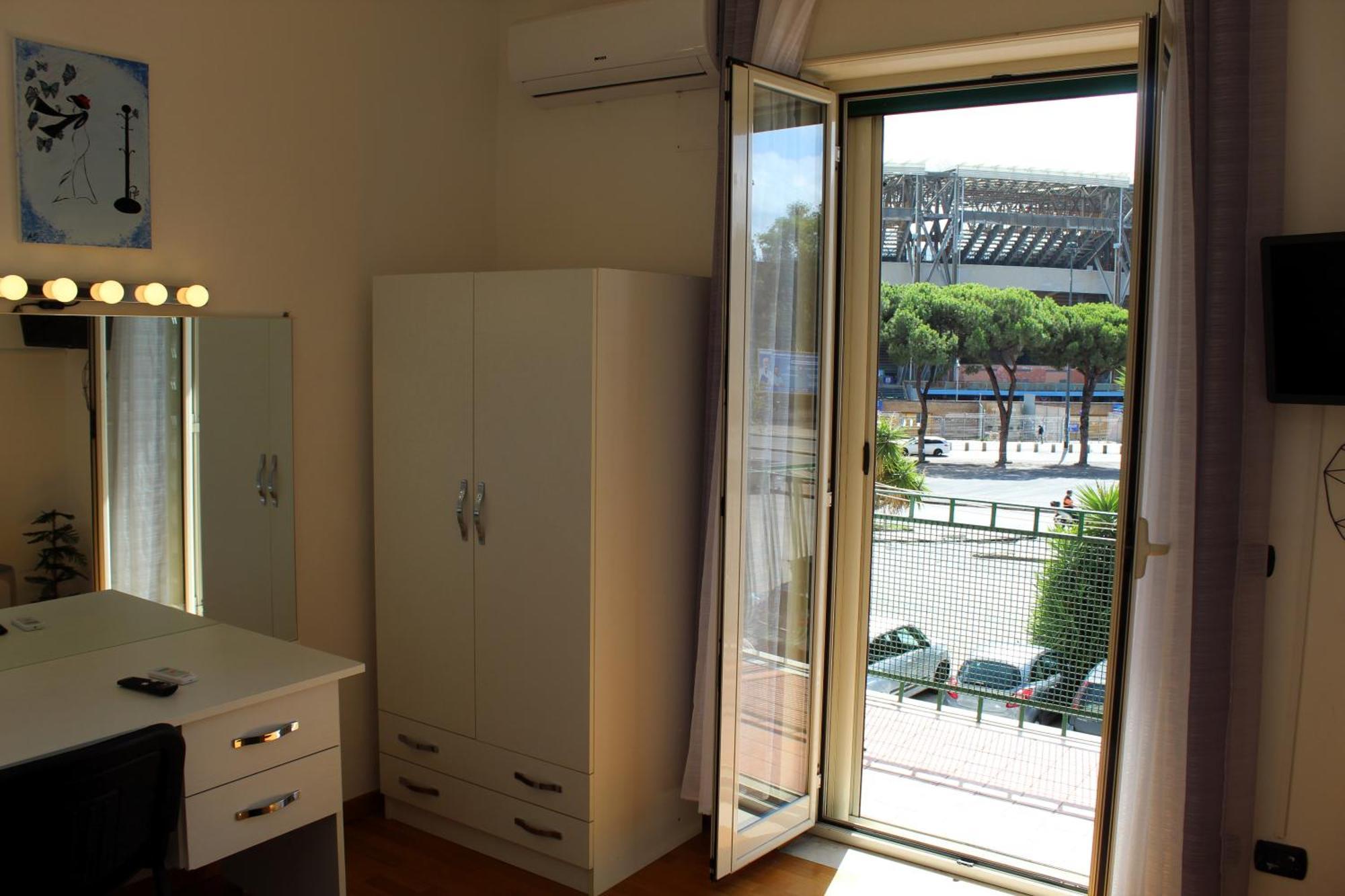 Apartment Punto Felice Stadio - Fuorigrotta Centro - Naples