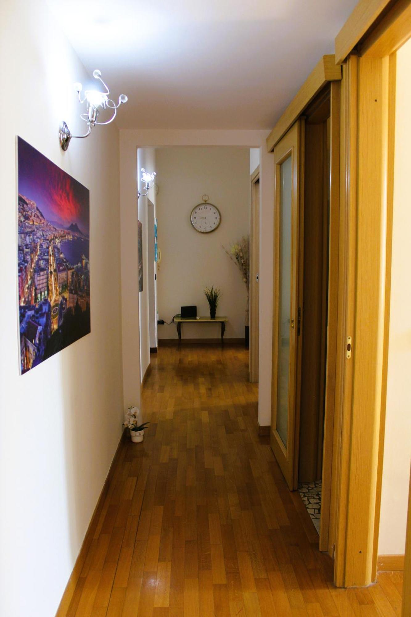Apartamento Punto Felice Stadio - Fuorigrotta Centro - *